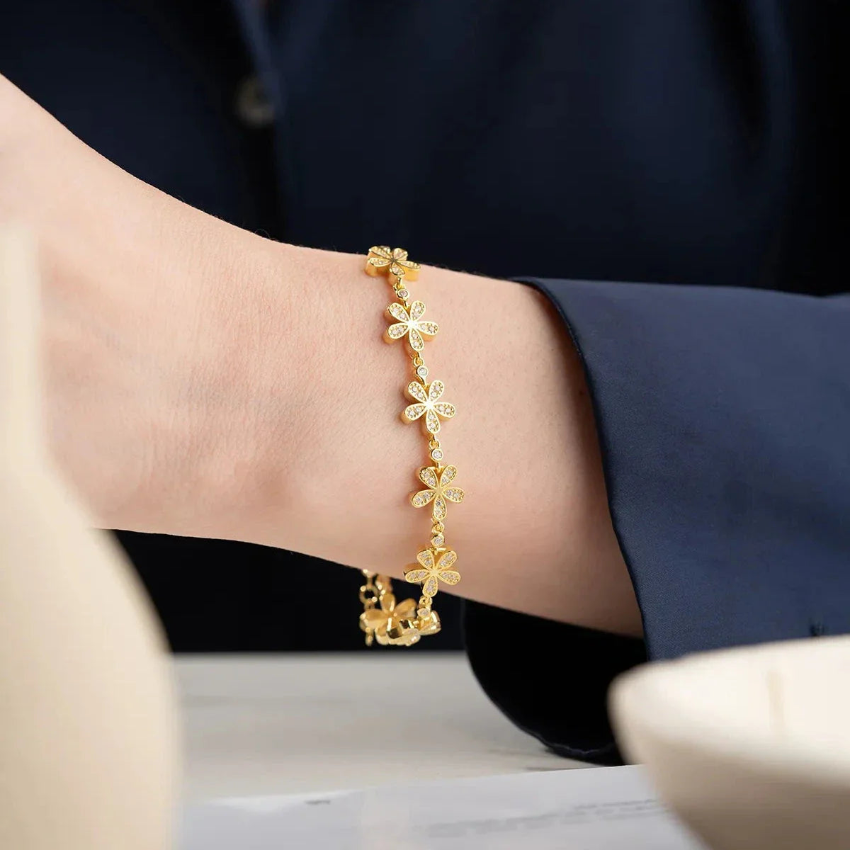 ZİRKON TAŞLI PAPATYA BİLEKLİK | 925 GÜMÜŞ