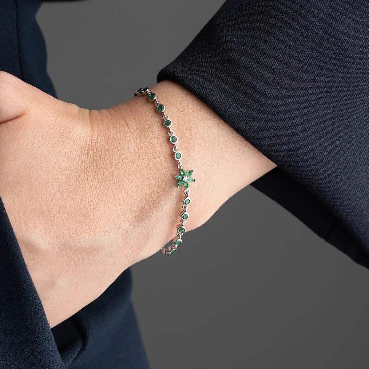 YEŞİL TAŞLI LOTUS SU YOLU BİLEKLİK | 925 GÜMÜŞ