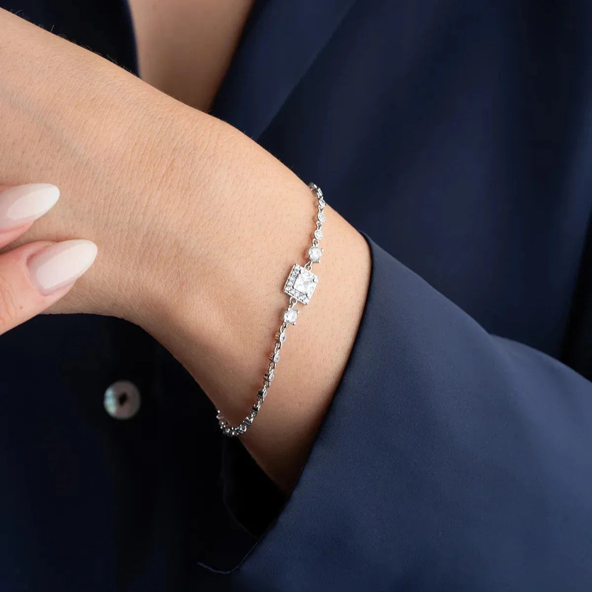 KARE TAŞLI SU YOLU BİLEKLİK | 925 GÜMÜŞ