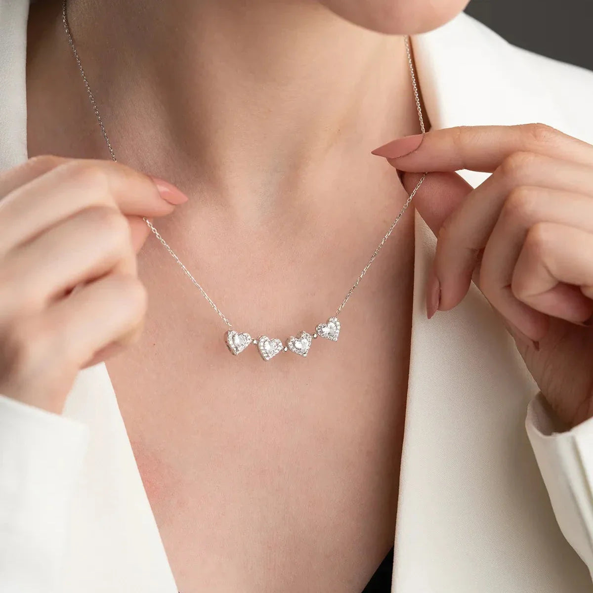 MIKNATISLI BEYAZ TAŞ KOLYE | 925 GÜMÜŞ