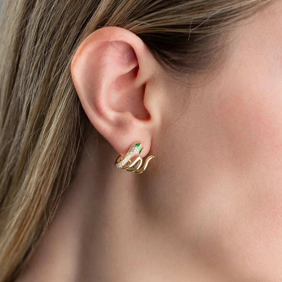 YEŞİL TAŞLI YILAN KÜPE | 925 GÜMÜŞ