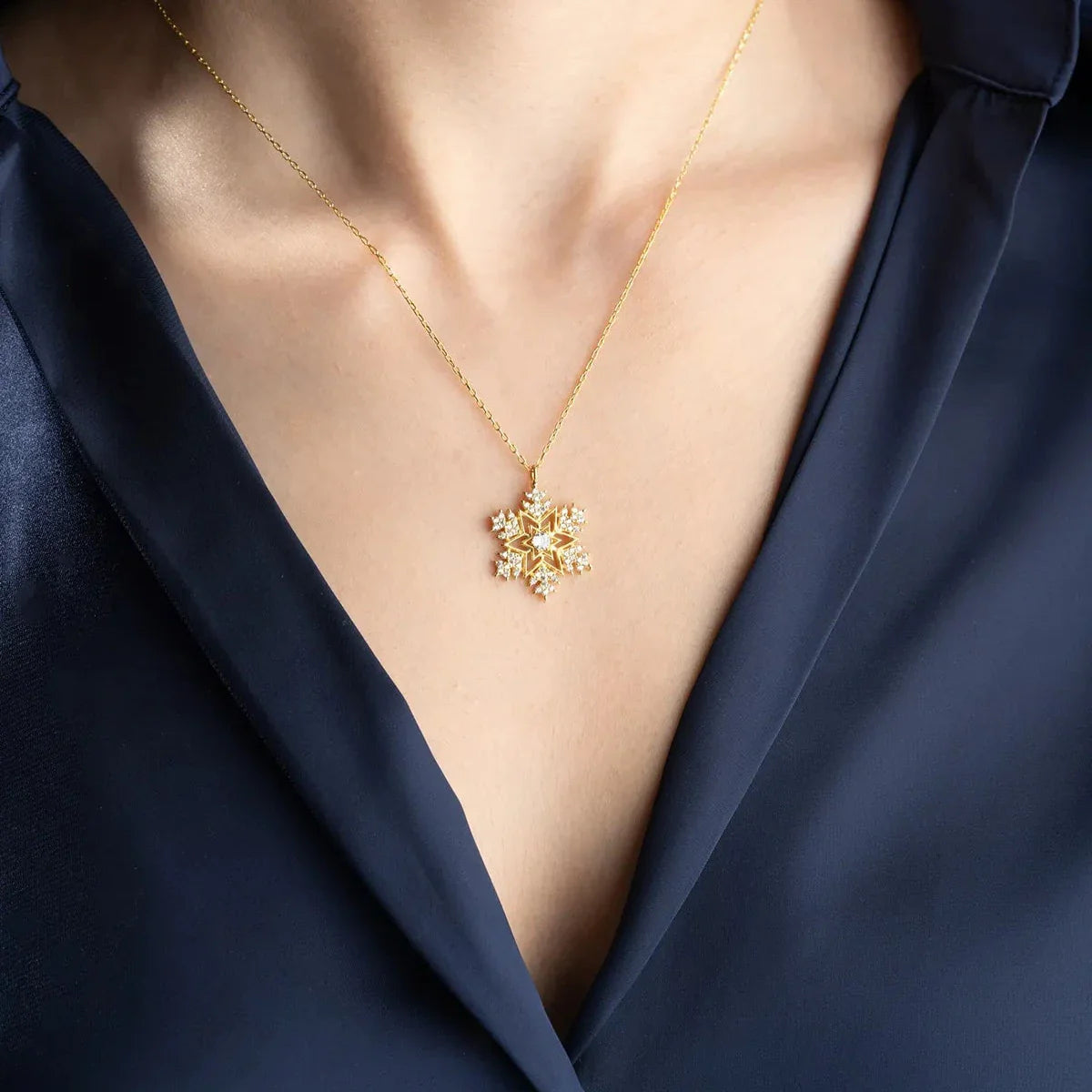 TEK TAŞLI KAR TANESİ KOLYE | 925 GÜMÜŞ