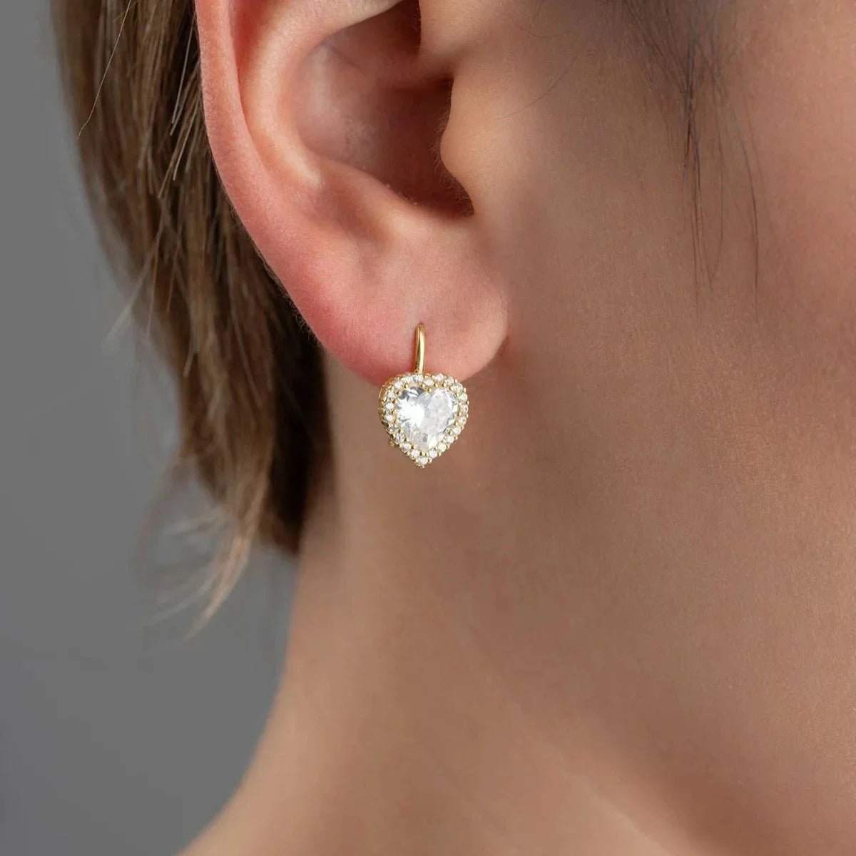 ZİRKON TAŞLI KALP KÜPE | 925 GÜMÜŞ