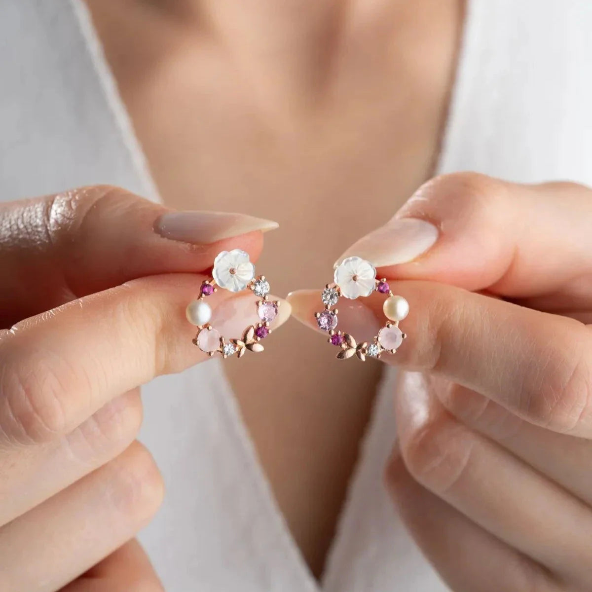 PEMBE SEDEFLİ ÇİÇEK KÜPE | 925 GÜMÜŞ