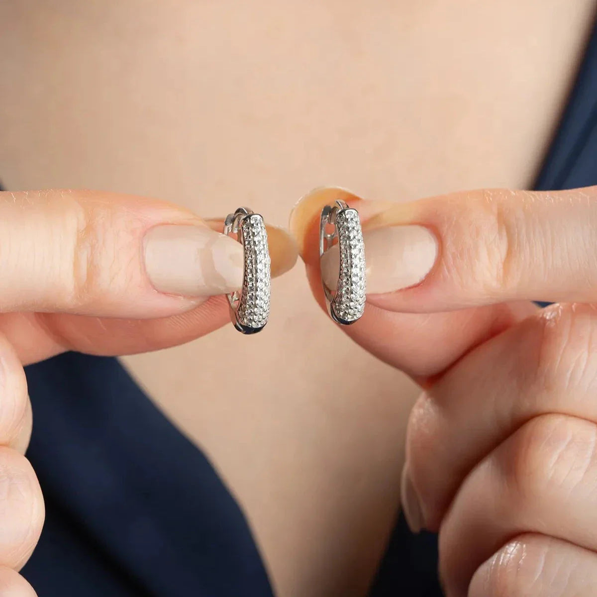 TAŞLI MİNİ HALKA KÜPE | 925 GÜMÜŞ