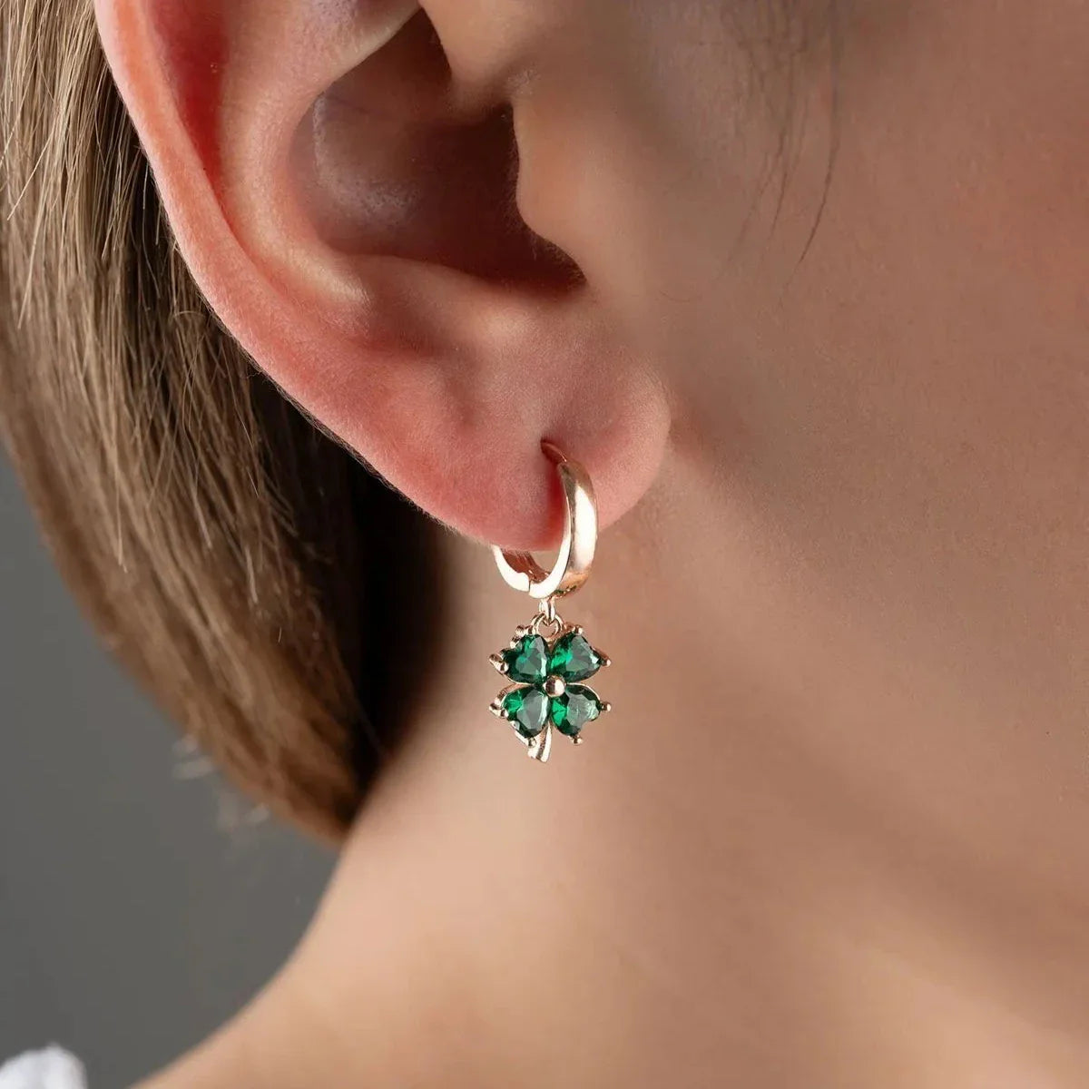 YEŞİL YONCA KÜPE | 925 GÜMÜŞ