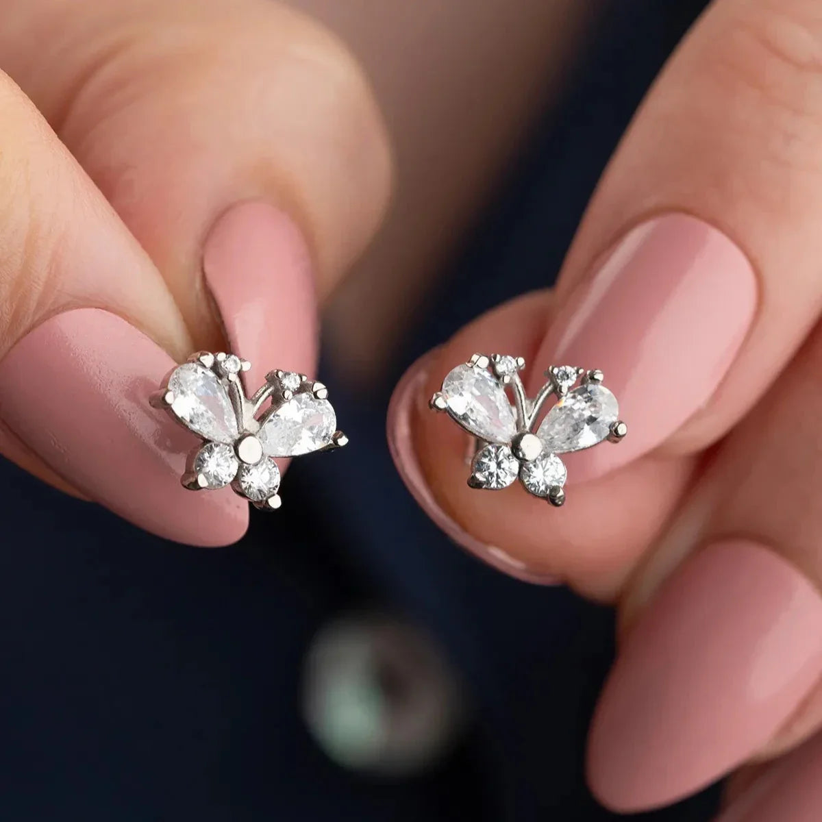 KELEBEK BAGET TAŞLI KÜPE | 925 GÜMÜŞ