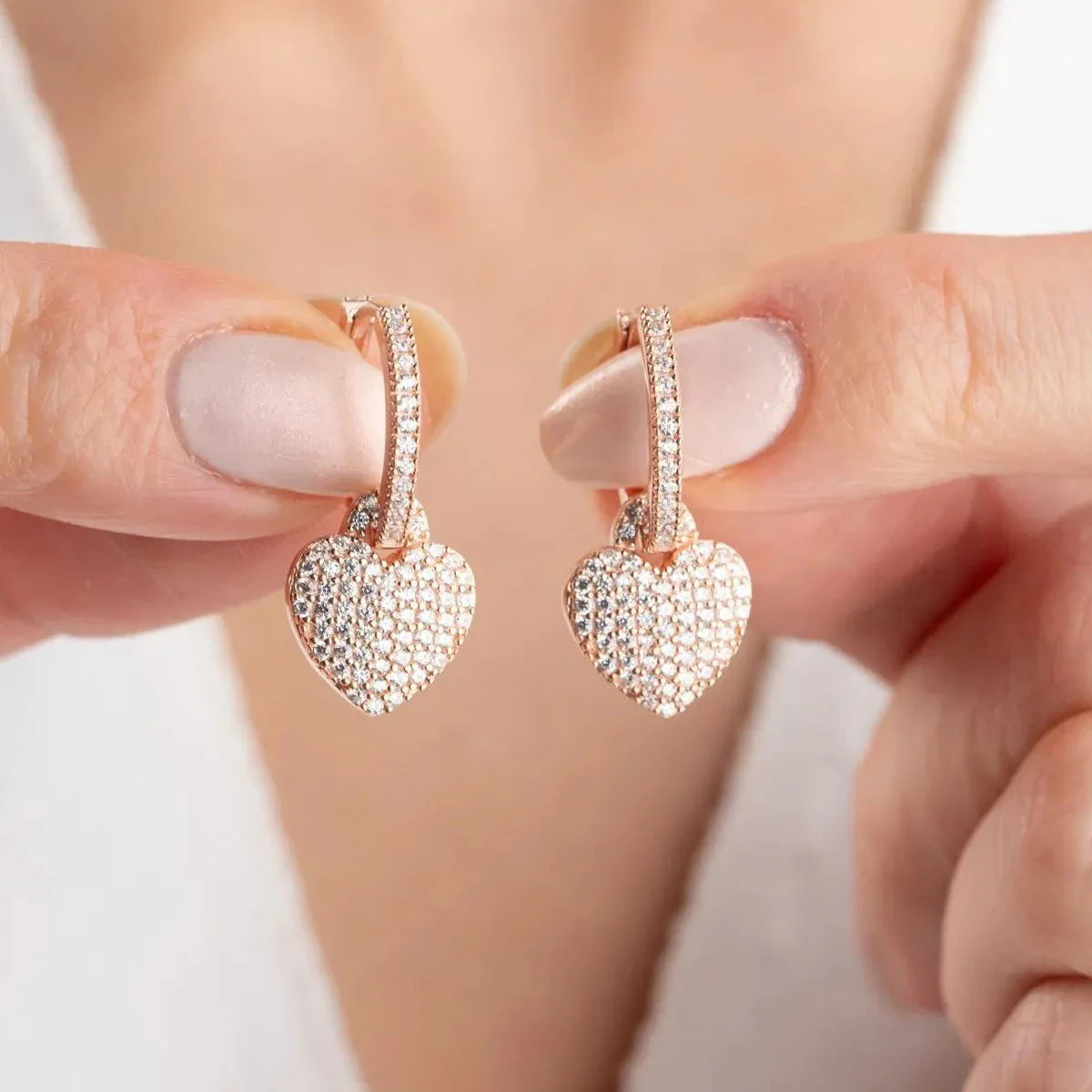 ZİRKON TAŞLI KALP KÜPE | 925 GÜMÜŞ