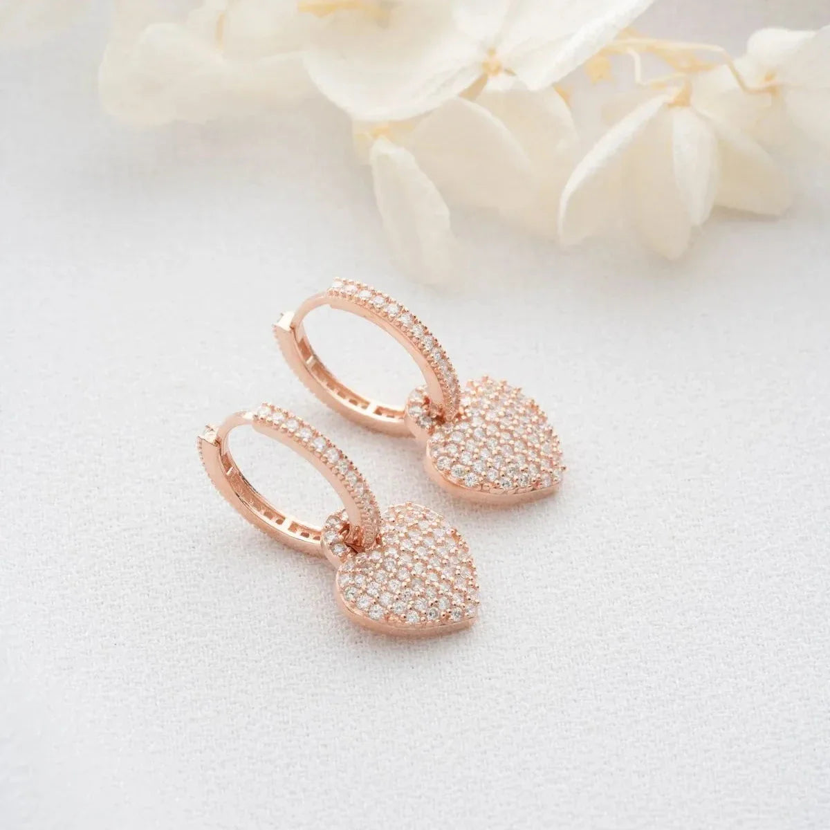 ZİRKON TAŞLI KALP KÜPE | 925 GÜMÜŞ