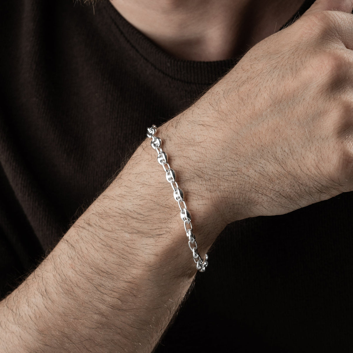 6.2 mm gemici zincir erkek bileklik, bilekte kullanımı.