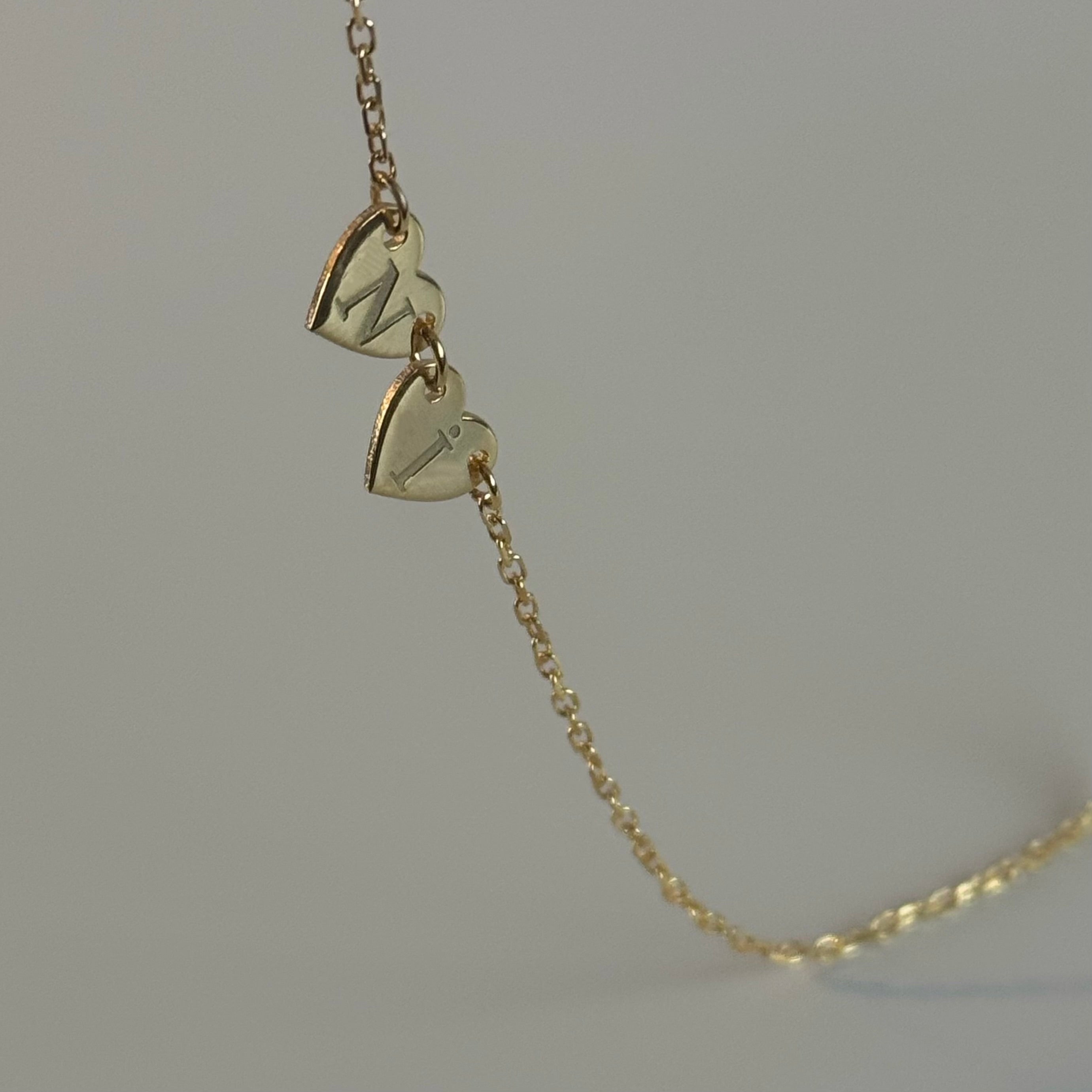 KALPLİ KÖPRÜCÜK HARF KOLYE | 925 GÜMÜŞ