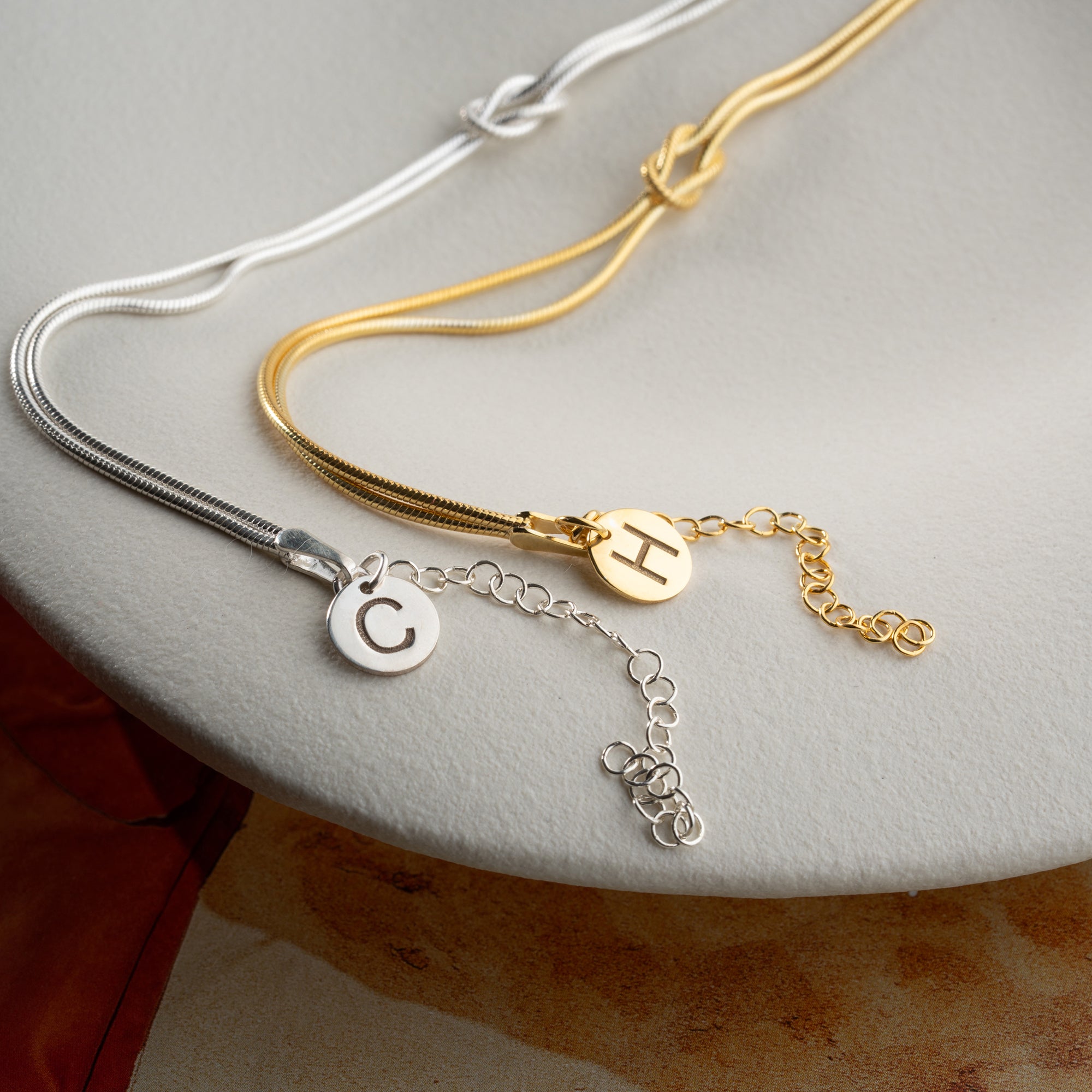 HARFLİ DÜĞÜM ÇİFT BİLEKLİĞİ | 925 GÜMÜŞ