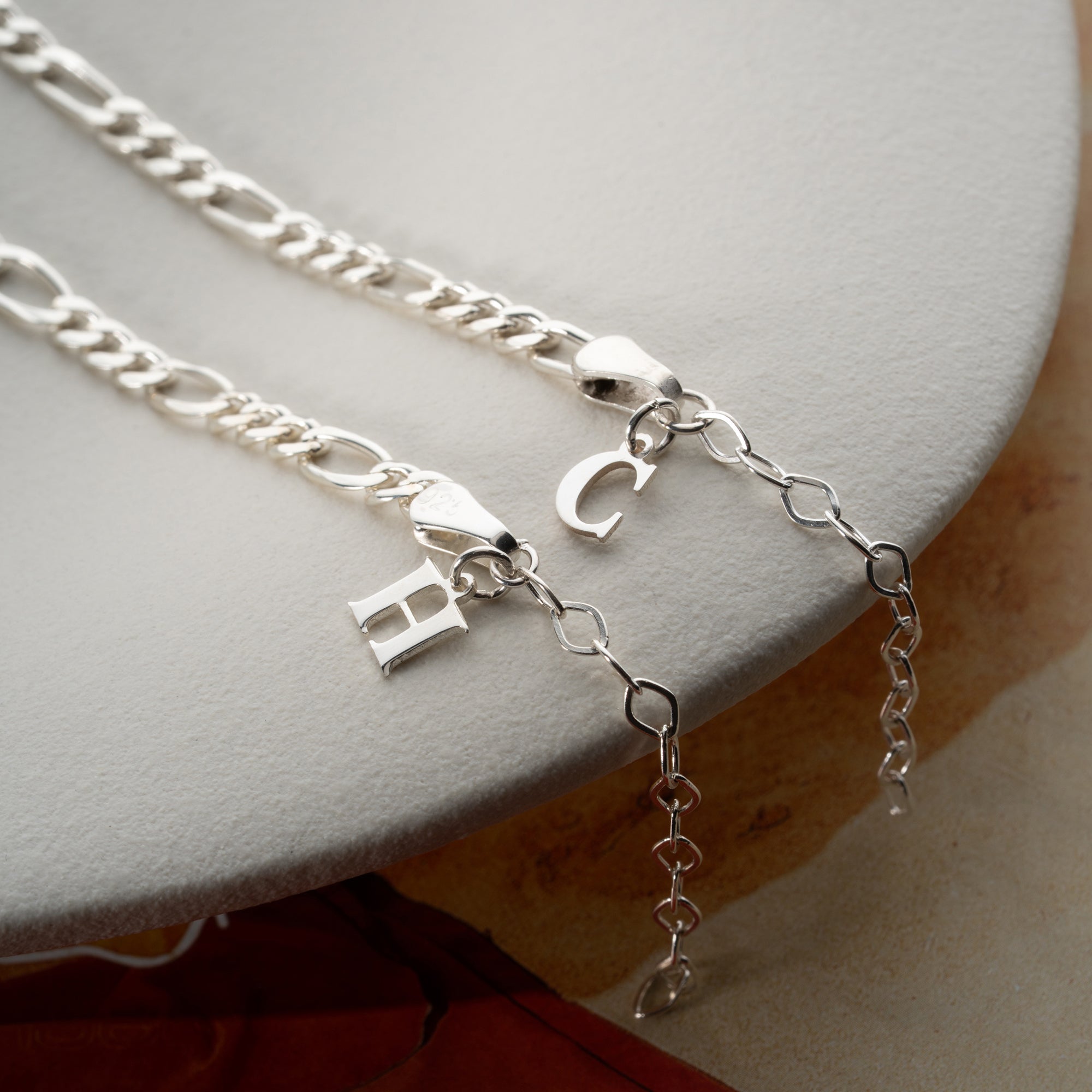 FİGARO ZİNCİR HARFLİ ÇİFT BİLEKLİK | 925 GÜMÜŞ