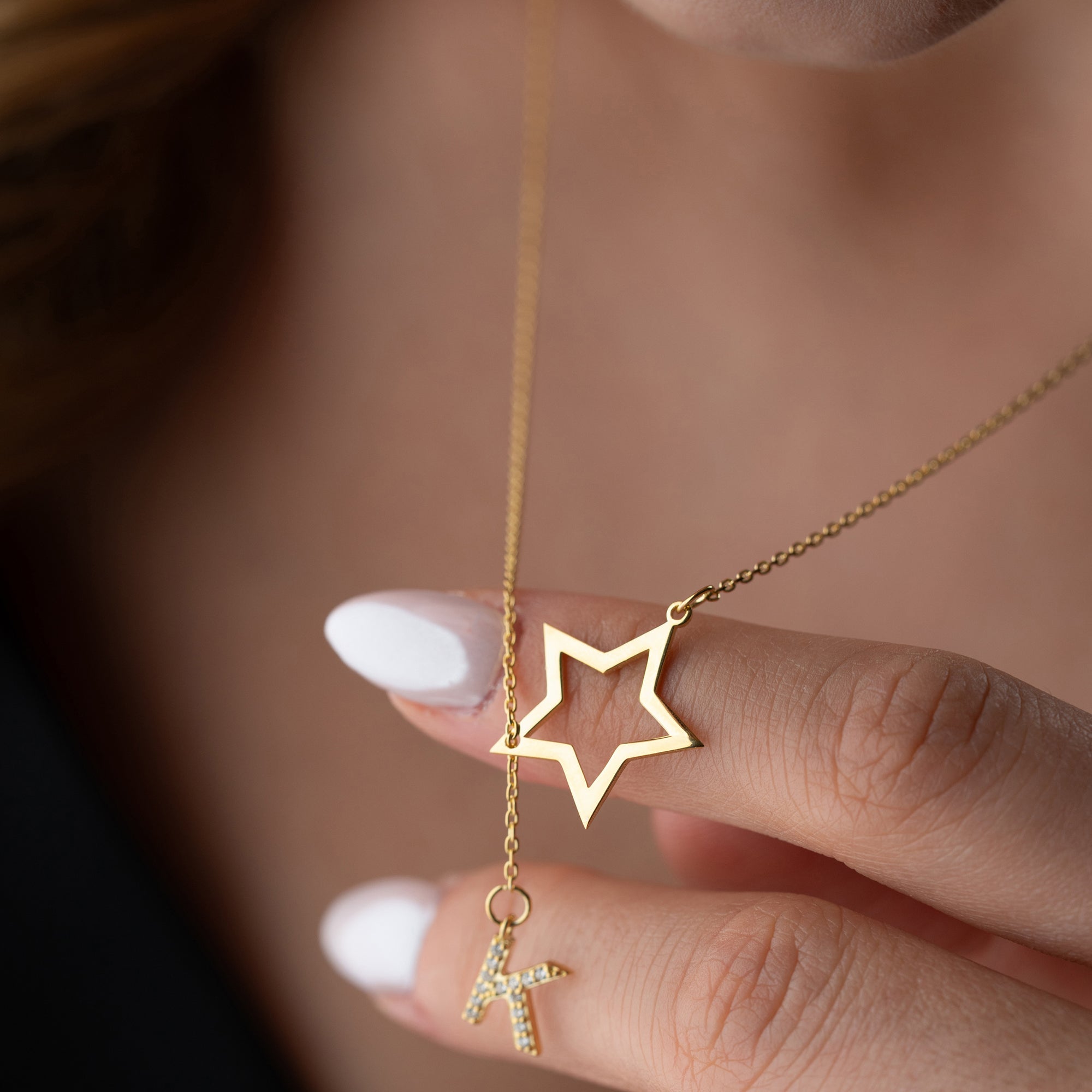 TAŞLI HARF SALLANTILI YILDIZ KOLYE | 925 GÜMÜŞ