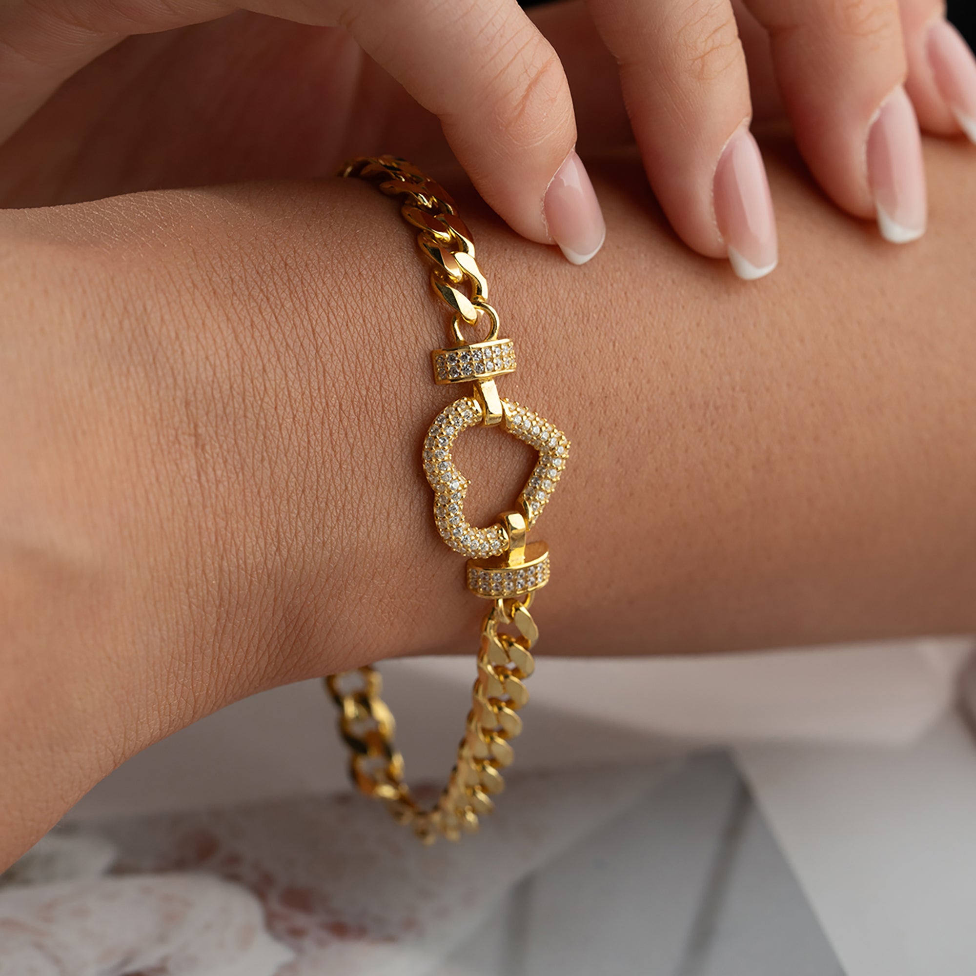 HACİMLİ TAŞLI KALP BİLEKLİK | 925 GÜMÜŞ