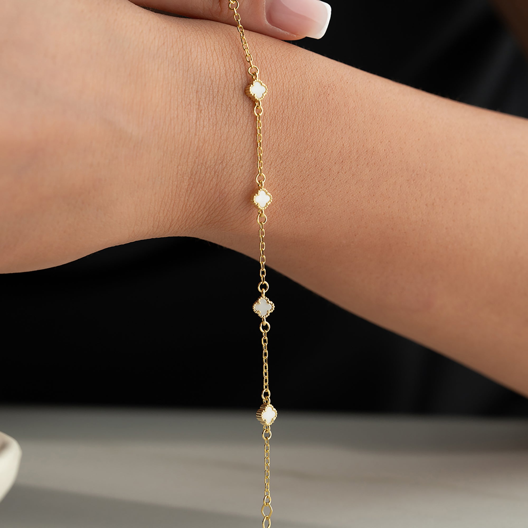 BEYAZ TAŞLI ÇOKLU YONCA BİLEKLİK | 925 GÜMÜŞ