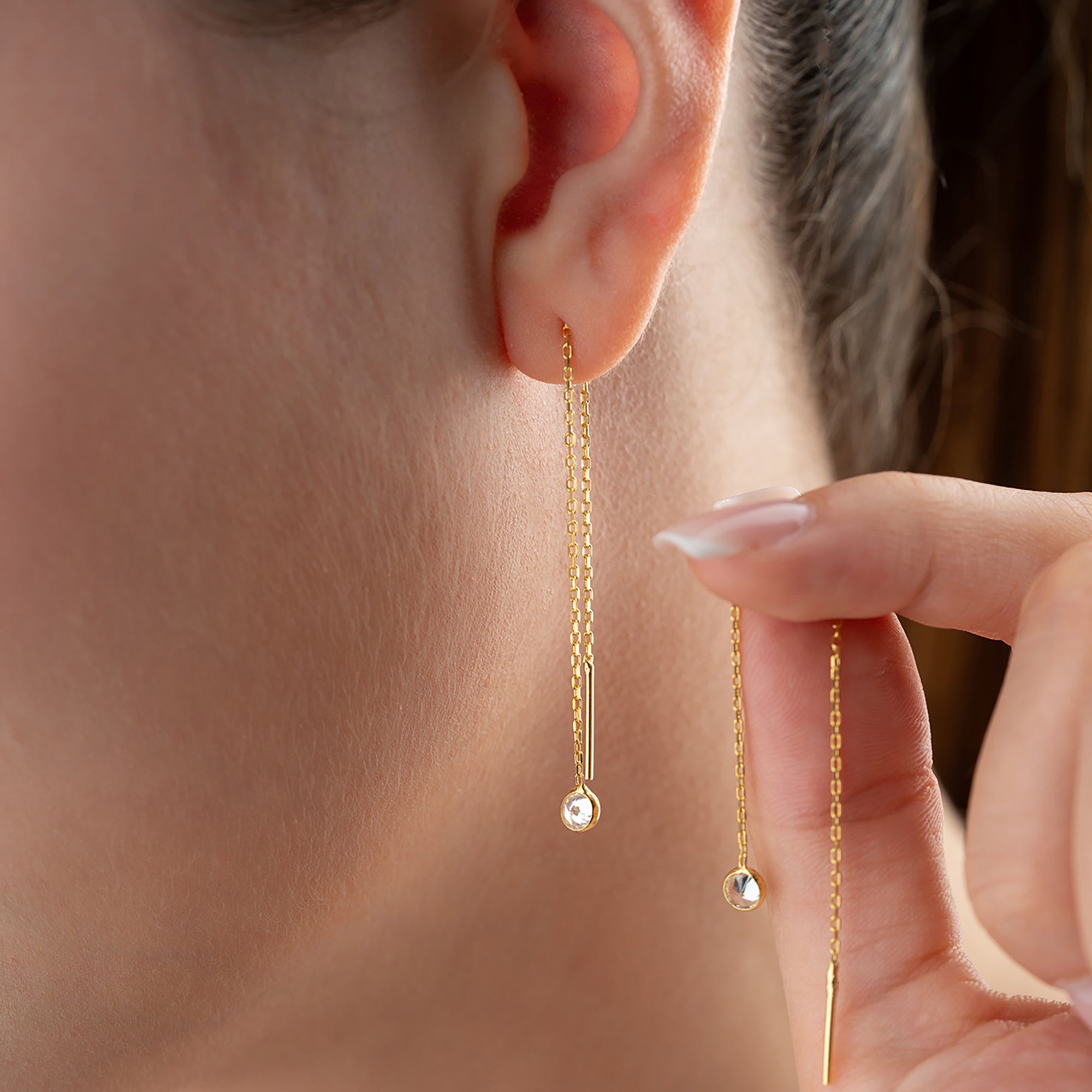 SALLANTILI ZİRKON TAŞLI KÜPE | 925 GÜMÜŞ