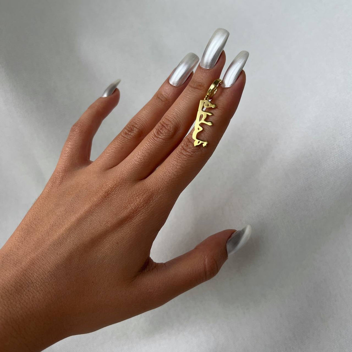 Kişiye Özel Arapça Dikey İsim Sallantılı Küpe | 925 Ayar Gümüş – Jeweliay Jewelry – 5