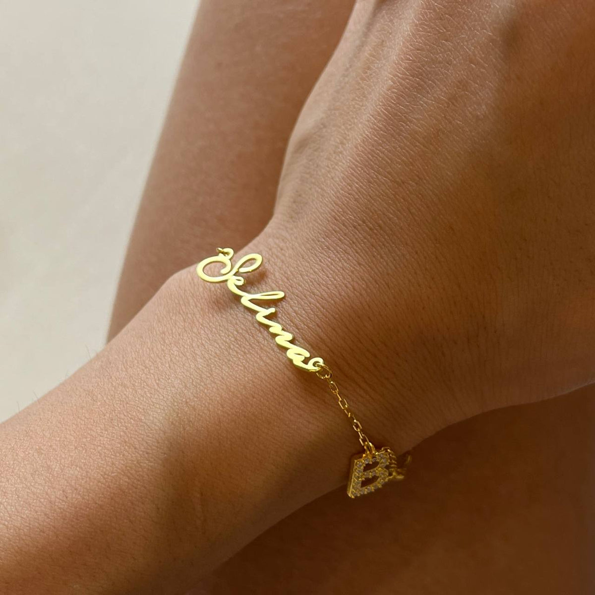 Kişiye Özel Harfli ve İsimli Nazarlı Sallantılı Notera Bileklik | 925 Ayar Gümüş – Jeweliay Jewelry – 5