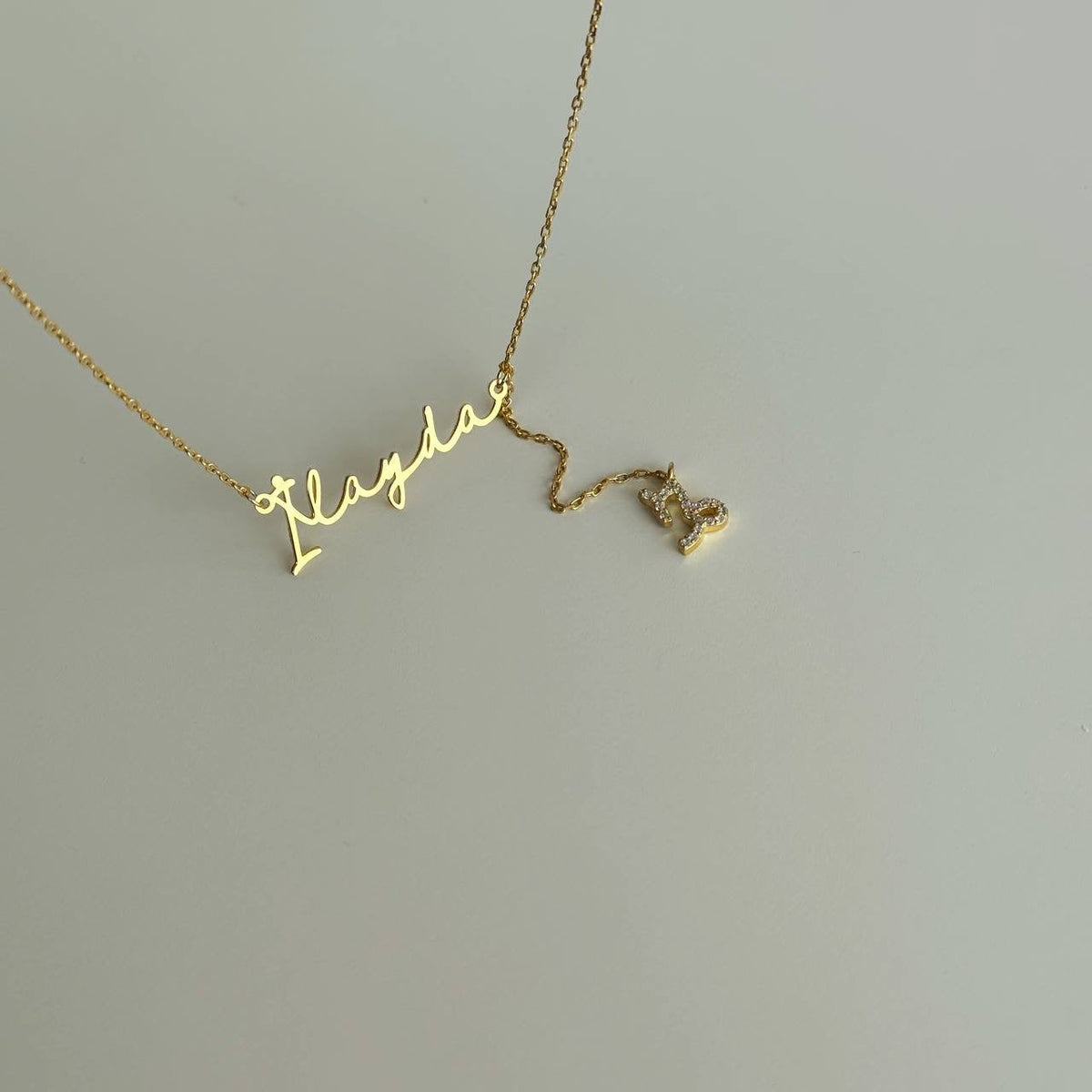 Kişiye Özel İsim Yazılı Figür Sallantılı Kolye | 925 Ayar Gümüş – Jeweliay Jewelry – 11