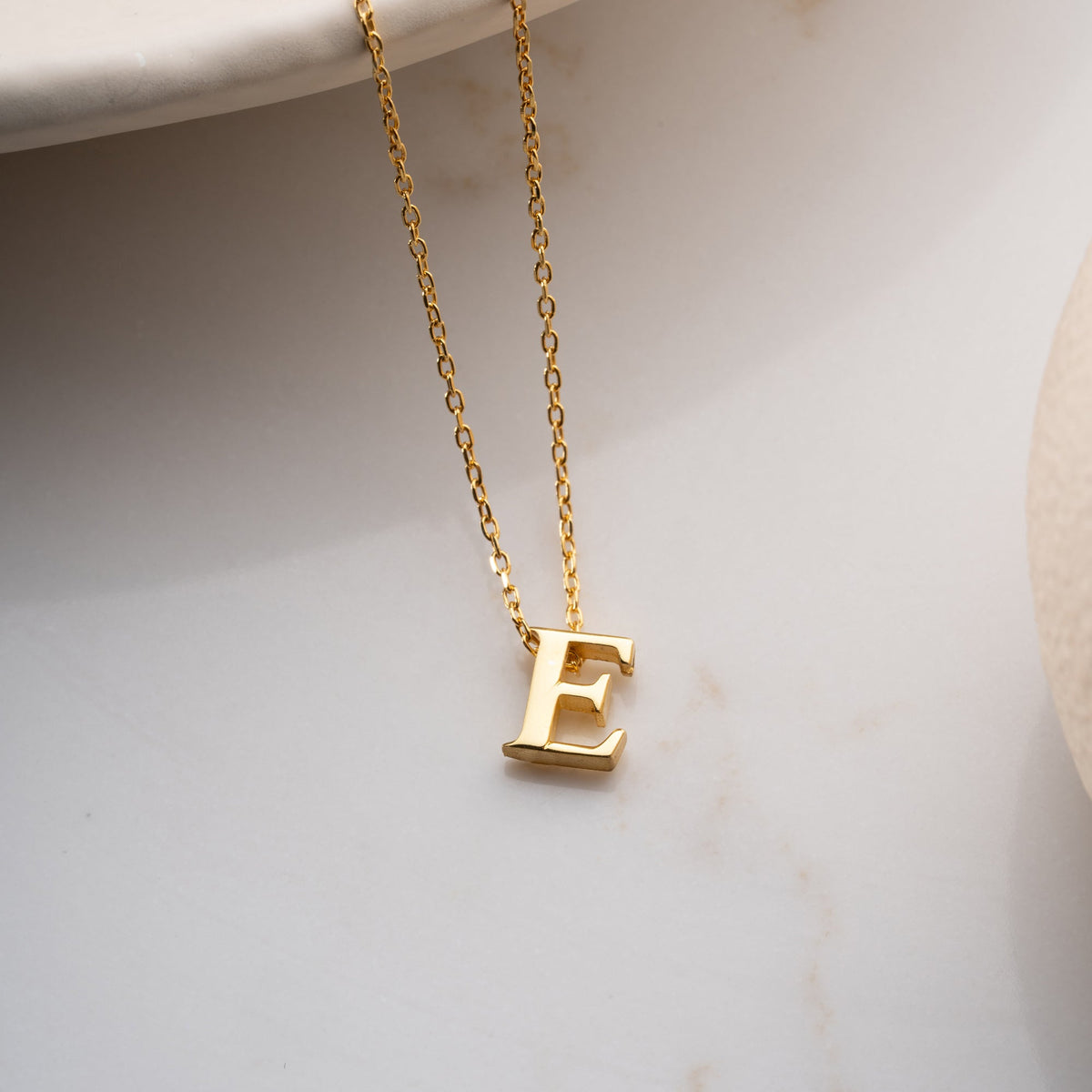 Kişiye Özel Minimal Harf Tasarım Kolye | 925 Ayar Gümüş – Jeweliay Jewelry – 5