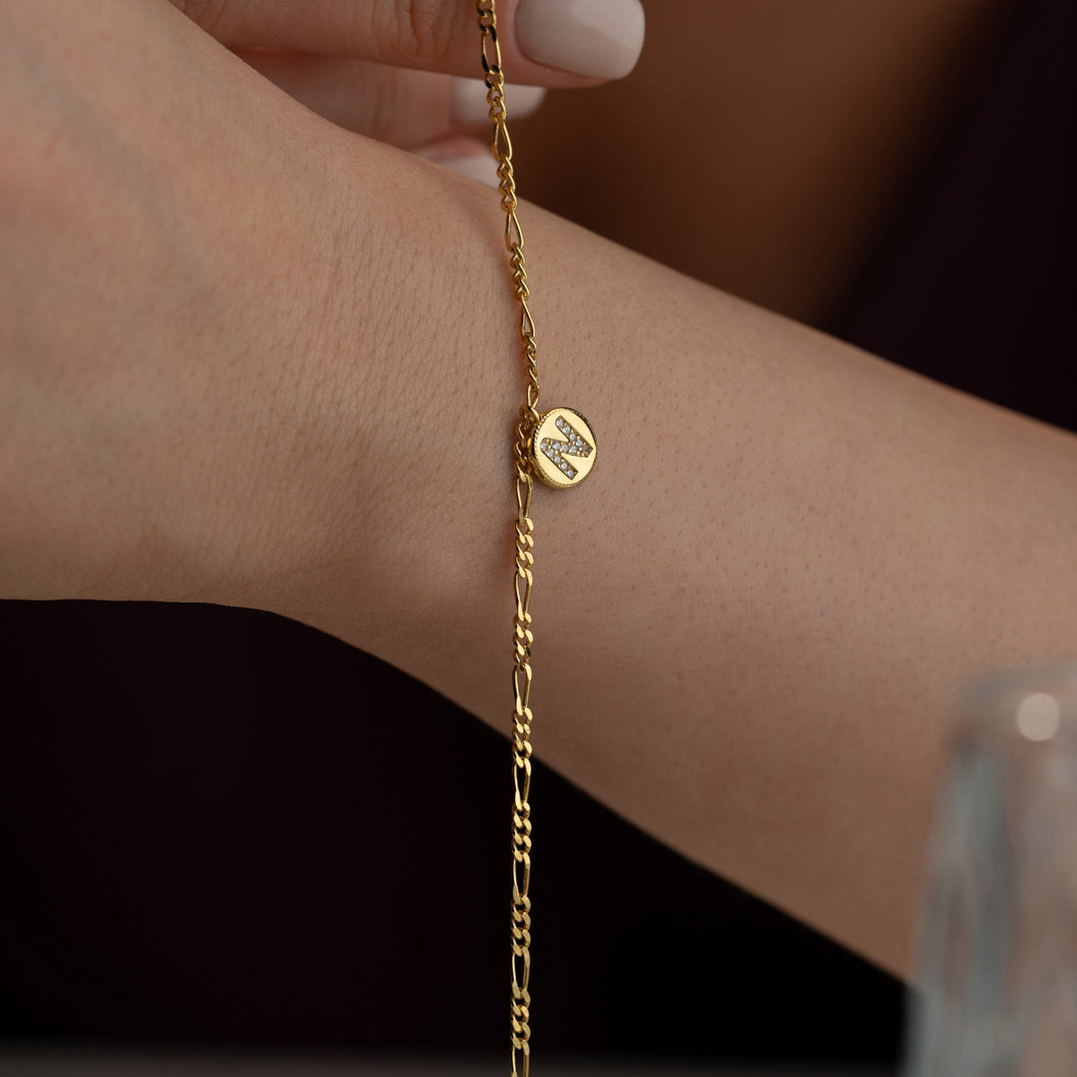Kişiye Özel Taşlı Harf Figaro Zincir Bileklik | 925 Ayar Gümüş – Jeweliay Jewelry – 5