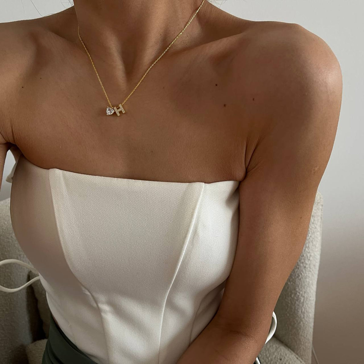 Kişiye Özel Zirkon Taşlı Harf Kalpli Kolye | 925 Ayar Gümüş – Jeweliay Jewelry – 4