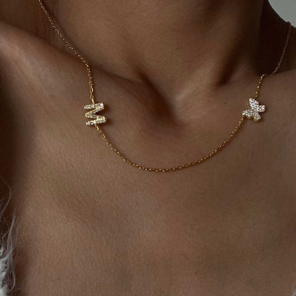 Kişiye Özel Zirkon Taşlı Harf Mini Kelebekli Kolye | 925 Ayar Gümüş – Jeweliay Jewelry – 4
