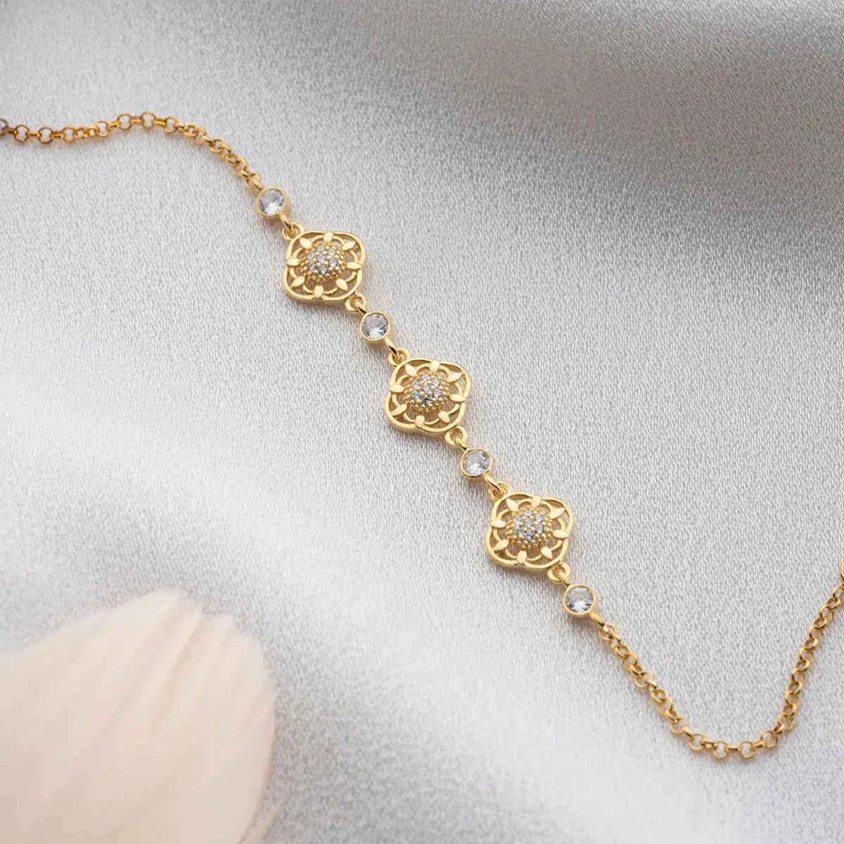 TAŞLI ÇİÇEK BİLEKLİK | 925 GÜMÜŞ