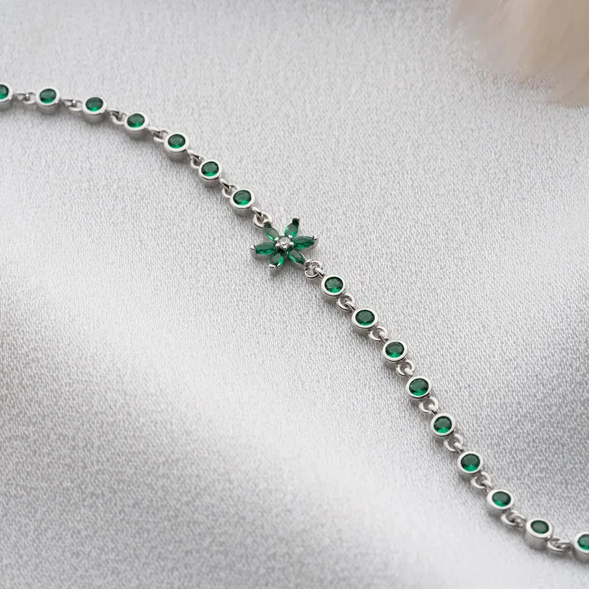 YEŞİL TAŞLI LOTUS SU YOLU BİLEKLİK | 925 GÜMÜŞ