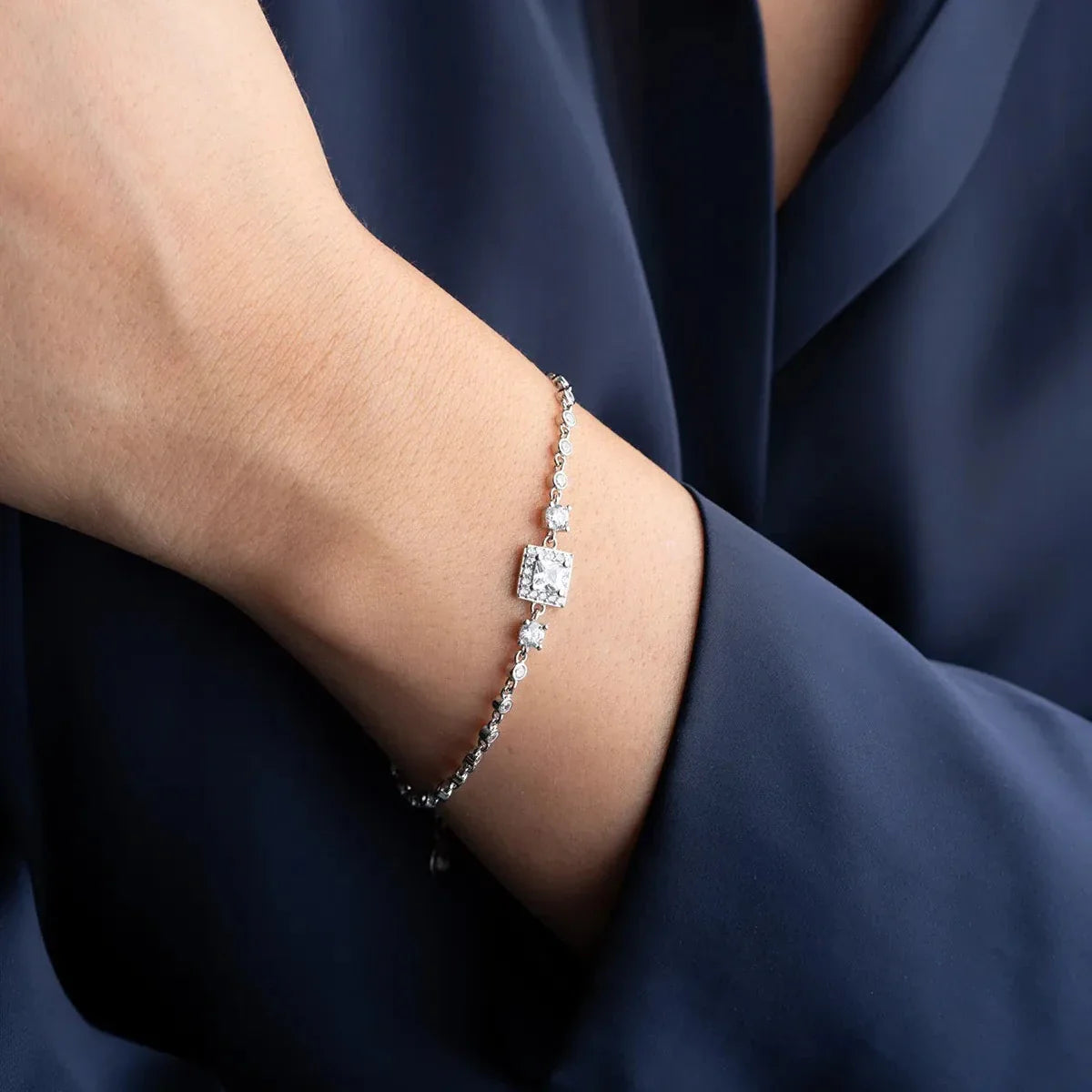 KARE TAŞLI SU YOLU BİLEKLİK | 925 GÜMÜŞ