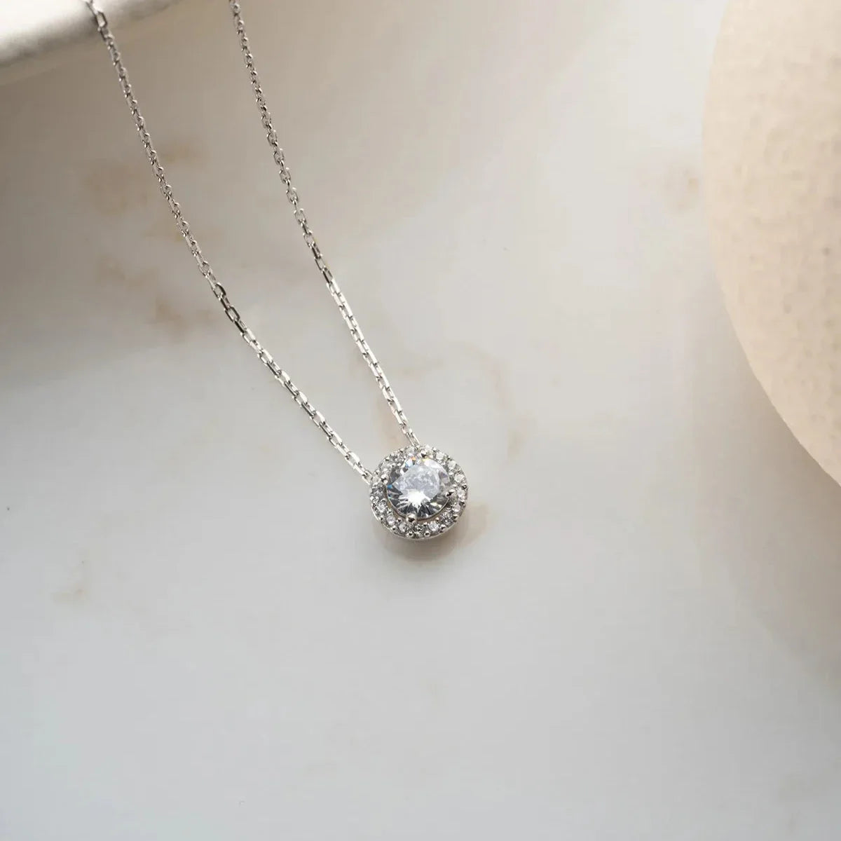 PIRLANTA MODEL TEK TAŞ KOLYE | 925 GÜMÜŞ