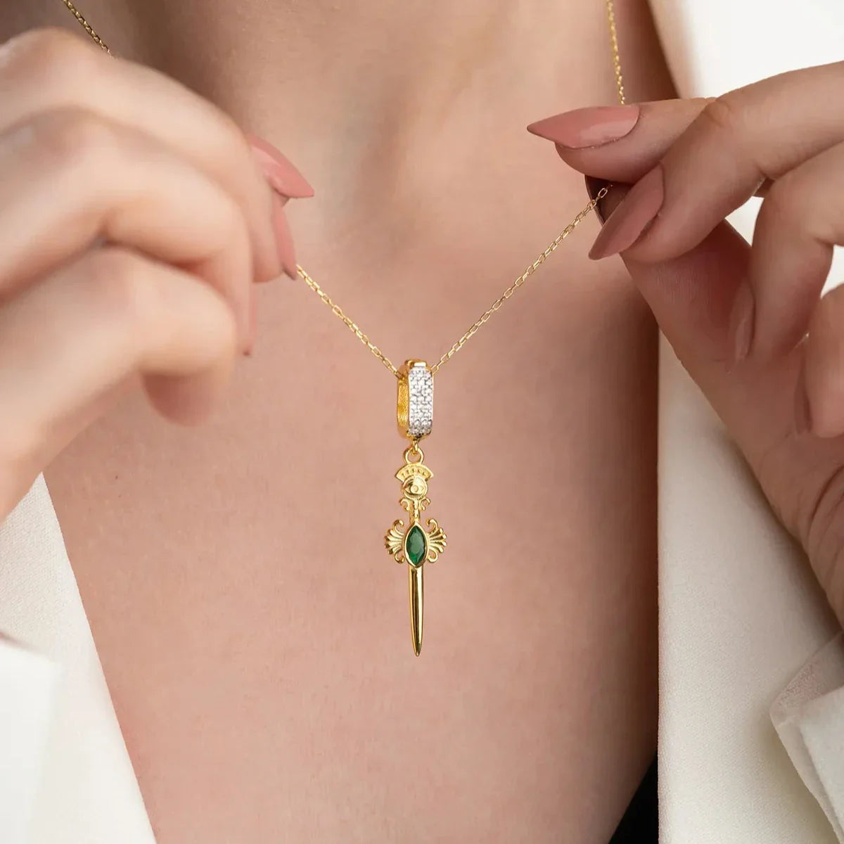 YEŞİL TAŞLI KILIÇ KOLYE | 925 GÜMÜŞ