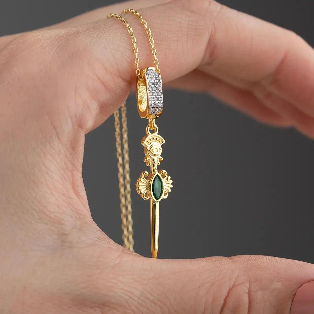 YEŞİL TAŞLI KILIÇ KOLYE | 925 GÜMÜŞ