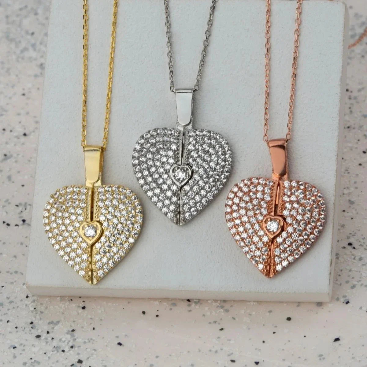 GRAVÜRLÜ AÇILABİLİR KALP KOLYE | 925 GÜMÜŞ