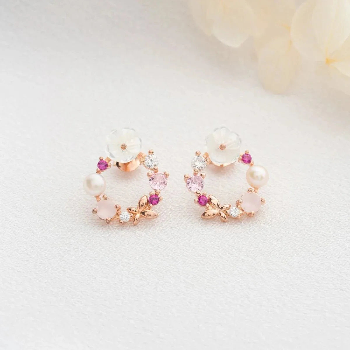 PEMBE SEDEFLİ ÇİÇEK KÜPE | 925 GÜMÜŞ