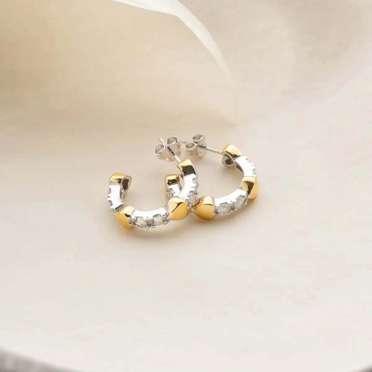 MİNİ KALP TAŞLI KÜPE | 925 GÜMÜŞ