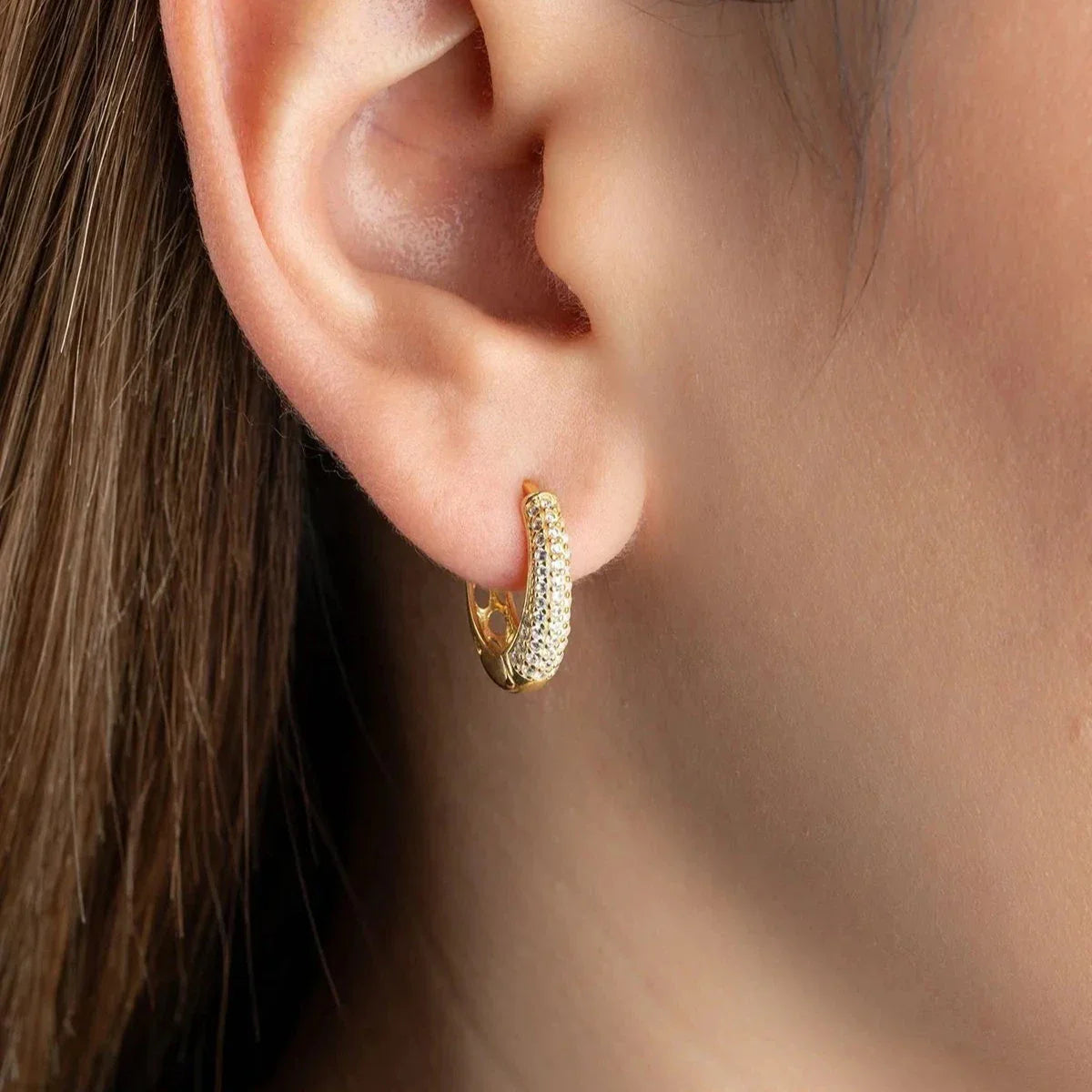 TAŞLI MİNİ HALKA KÜPE | 925 GÜMÜŞ