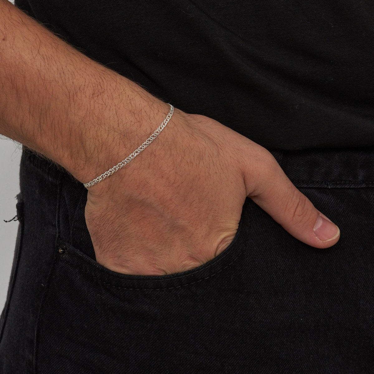 2 mm rambo zincir erkek bileklik, bilekte kullanımı.