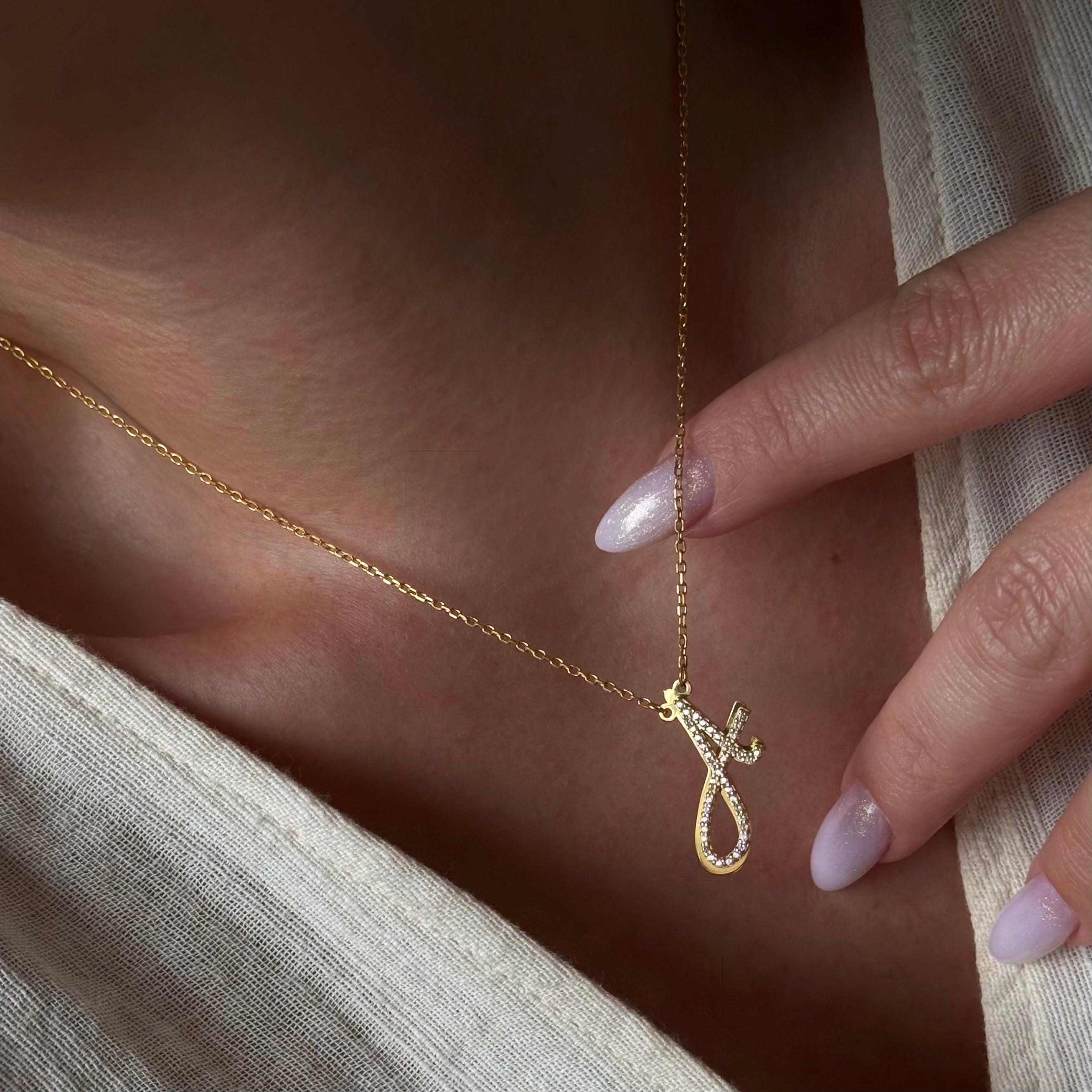 NYX TAŞLI HARF KOLYE | 925 GÜMÜŞ