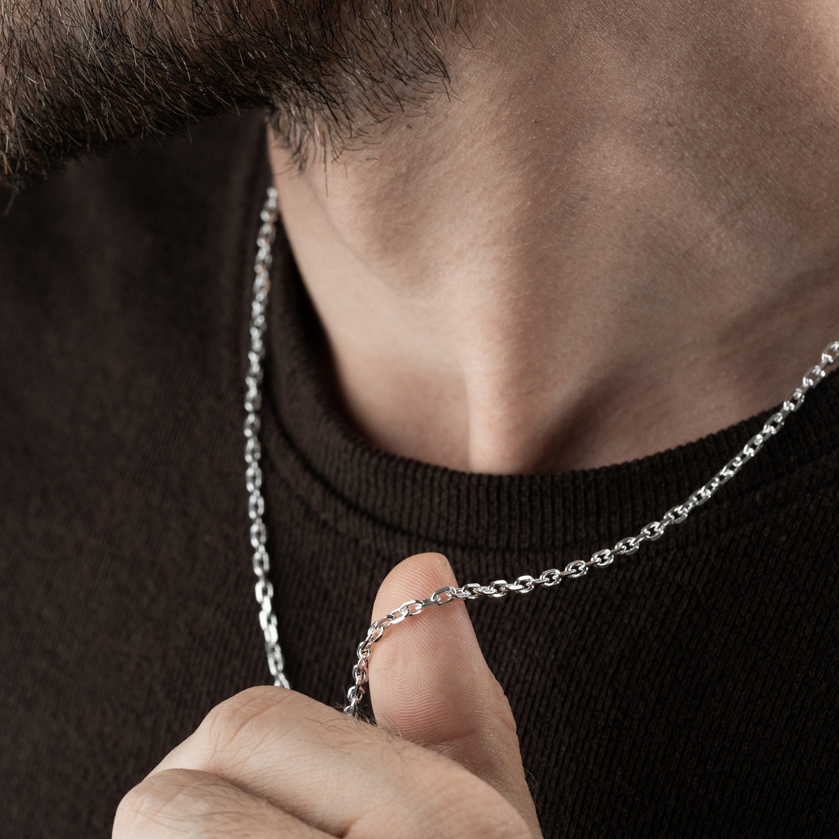 3.3 mm forse zincir erkek kolye, boyunda kullanımı.