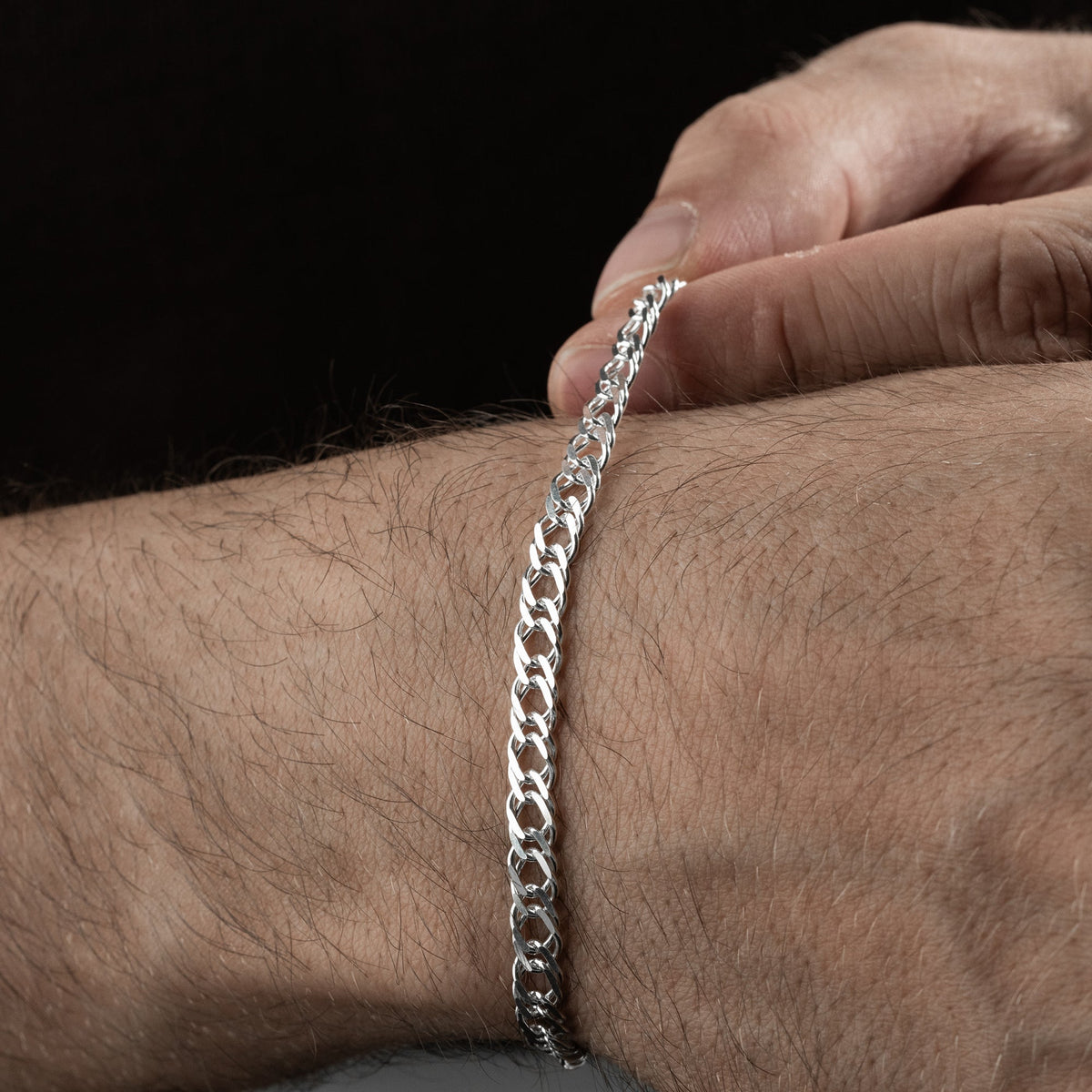 5.3 mm nonna zincir erkek bileklik, bilekte kullanımı.