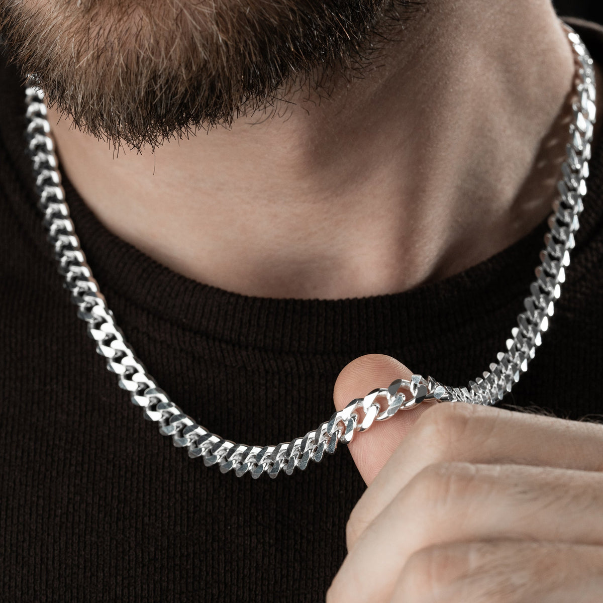 7.5 mm gurmet zincir erkek kolye, boyunda kullanımı.