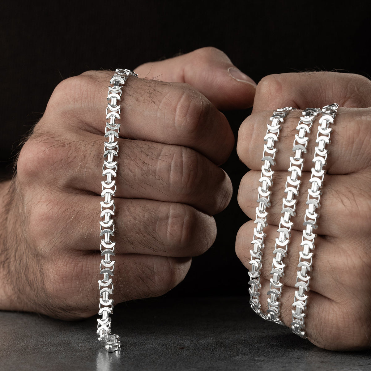 8 mm euro yassı kral zincir erkek kolye-bileklik set, elde yakın görünümü.