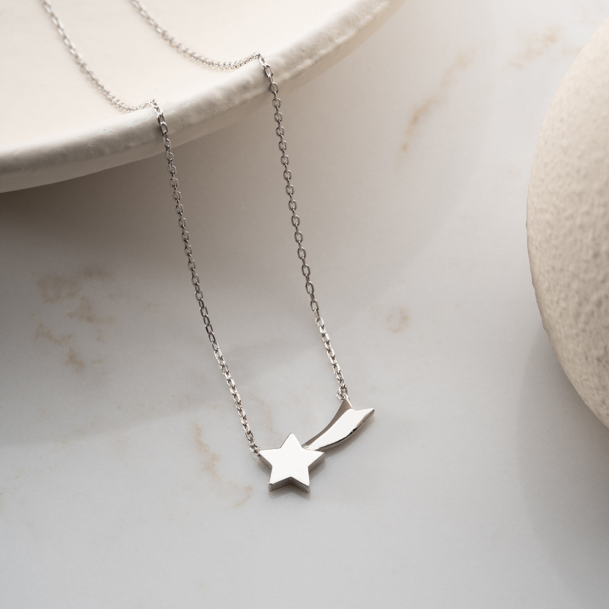 KAYAN YILDIZ KOLYESİ | 925 GÜMÜŞ