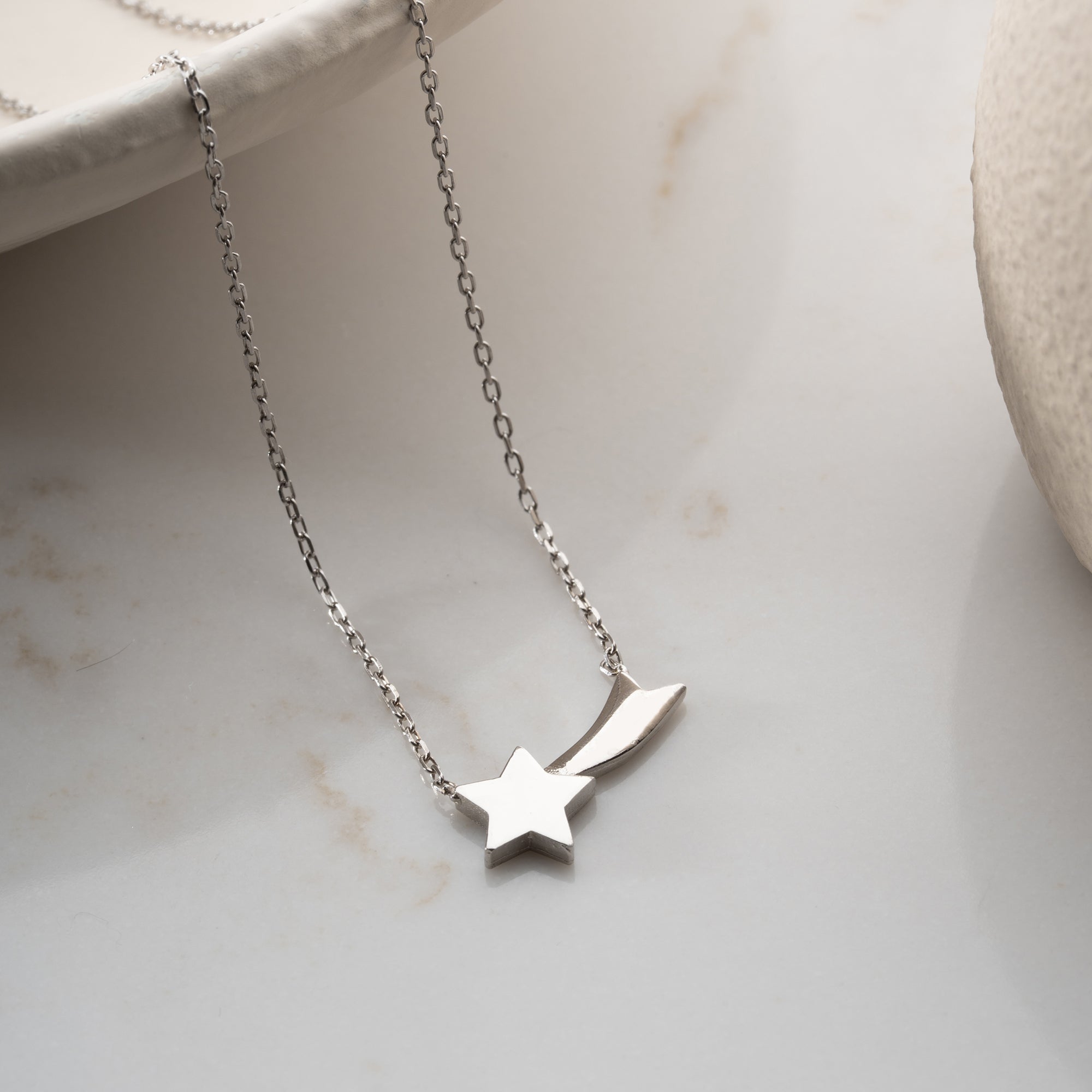 KAYAN YILDIZ KOLYESİ | 925 GÜMÜŞ