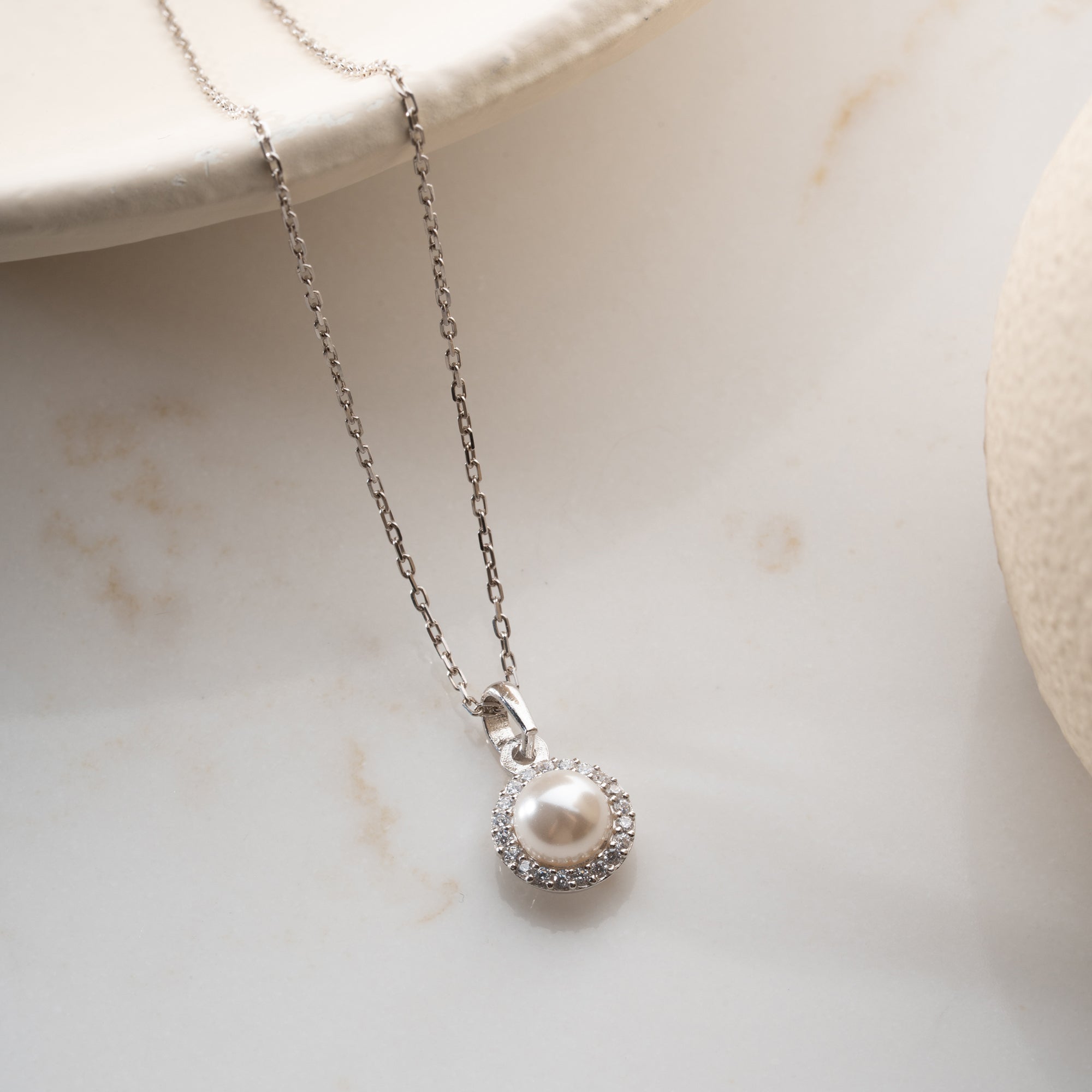 ZİRKON TAŞLI İNCİ MODEL KOLYE | 925 GÜMÜŞ