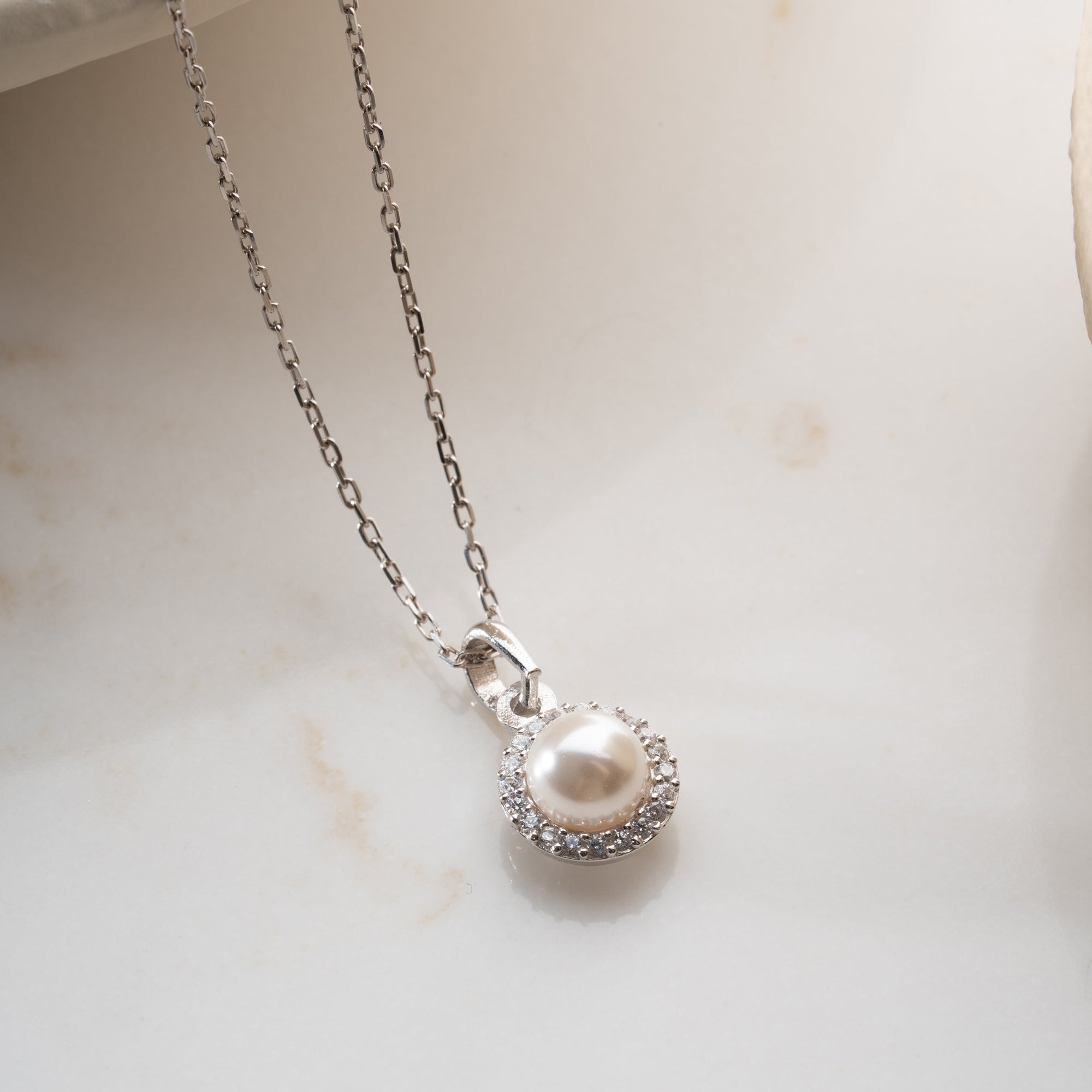 ZİRKON TAŞLI İNCİ MODEL KOLYE | 925 GÜMÜŞ