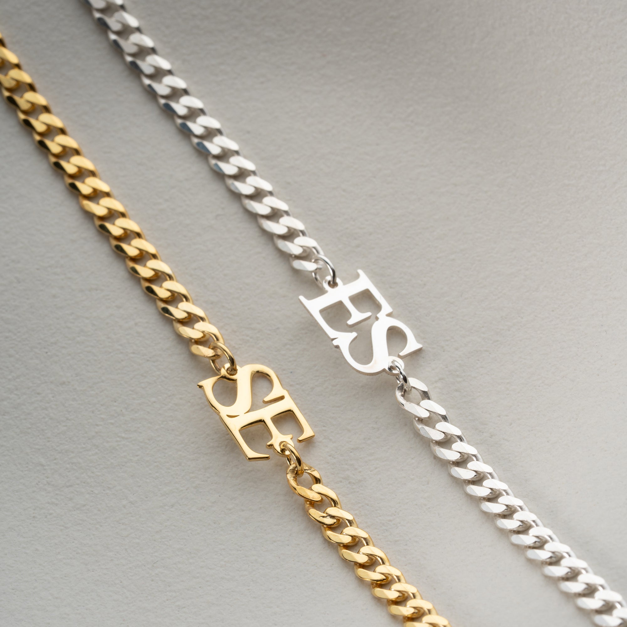 XXL GURMET ZİNCİRLİ İKİ HARFLİ ÇİFT BİLEKLİĞİ | 925 GÜMÜŞ