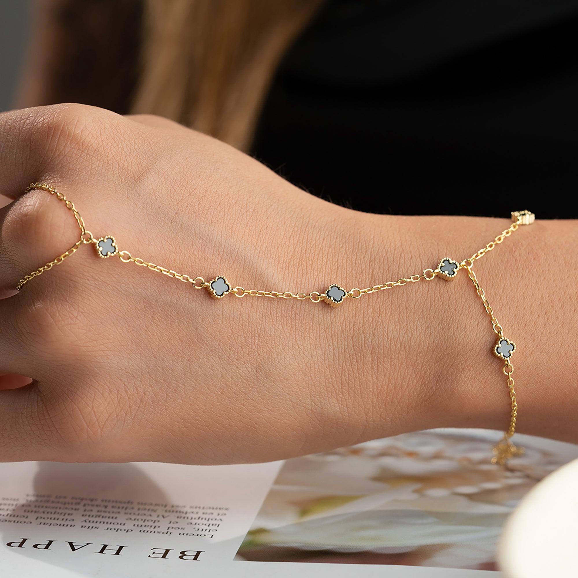 SİYAH MİNİ YONCA ŞAHMERAN | 925 GÜMÜŞ